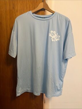 SHEIN Light Blue Short Sleeve Tee with White Floral Graphic